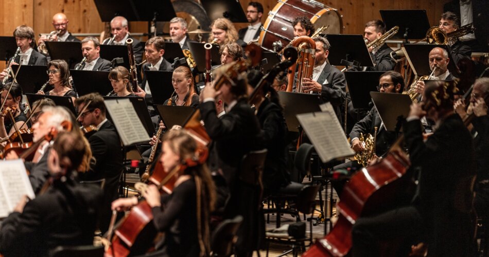 Blick auf ein Orchester bei einem Konzert der GaPa Klassik Reihe | © Wolfgang Ehn